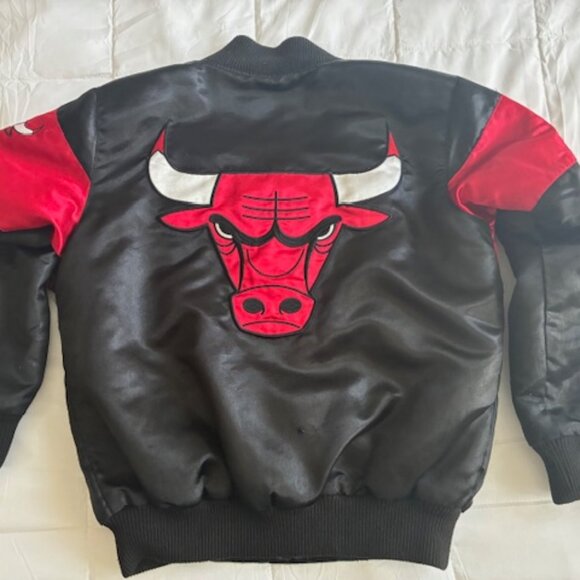 Vtg Chicago Bulls NBA Snap Satin Jacket Youth 8/10 Small Kids Boys Girls Black - Picture 1 of 6